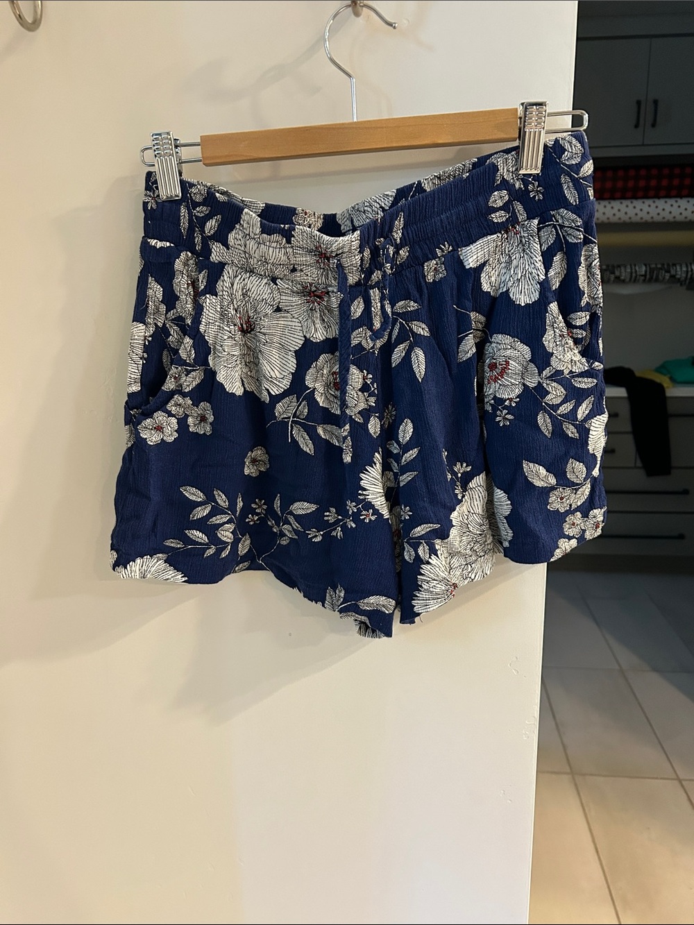 C. Wonder Navy Floral High-Waist Drawstring Shorts
